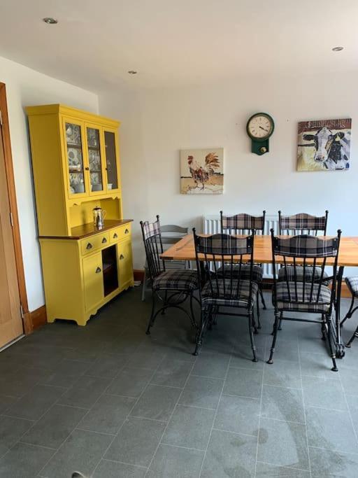 Cladach Cottage - Seafront Isle of Whithorn ภายนอก รูปภาพ