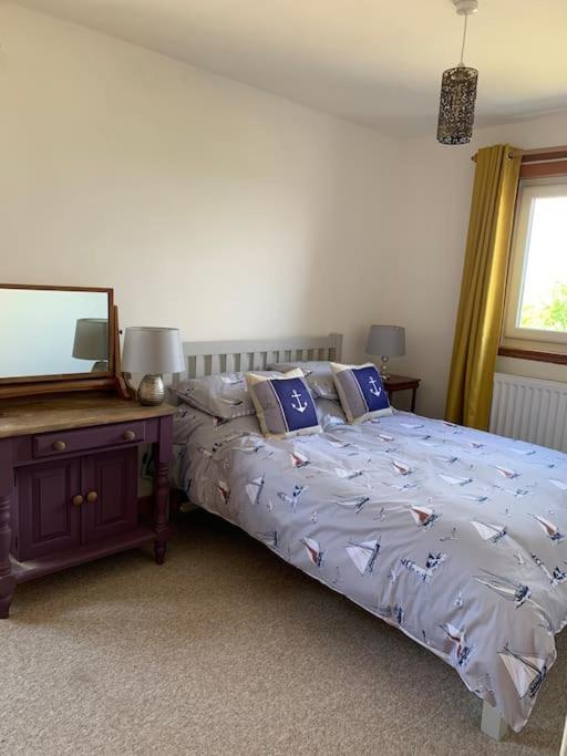Cladach Cottage - Seafront Isle of Whithorn ภายนอก รูปภาพ
