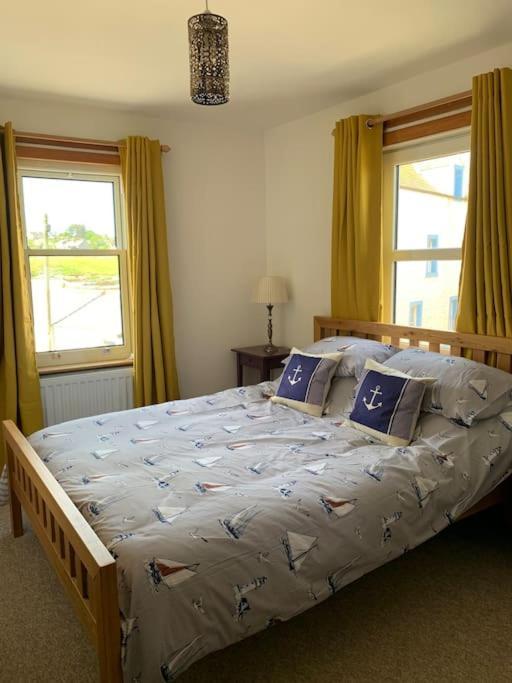 Cladach Cottage - Seafront Isle of Whithorn ภายนอก รูปภาพ